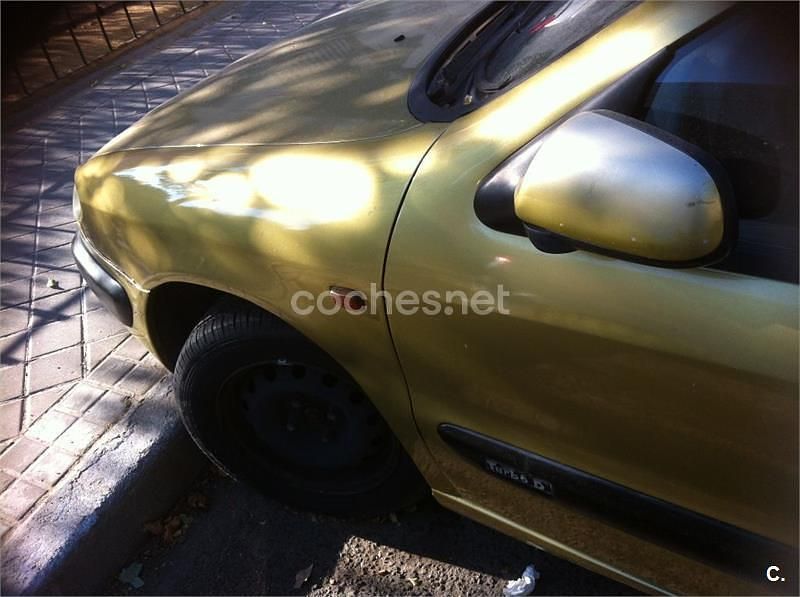 Usado Citroën Xsara 90 CV (66 kW) 1998 Amarillo Berlina