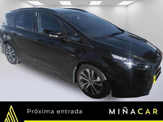 Usado Ford S-MAX ST-Line 190 CV (139 kW) 2023 Negro Monovolumen