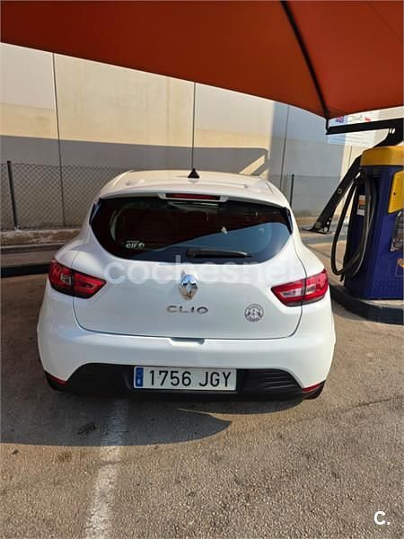 Usado Renault Clio IV Collection 75 CV (55 kW) 2015 Blanco Berlina