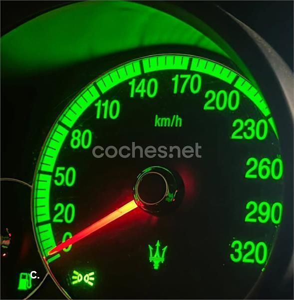 Usado Maserati Quattroporte GT 400 CV (294 kW) 2007 Negro Berlina
