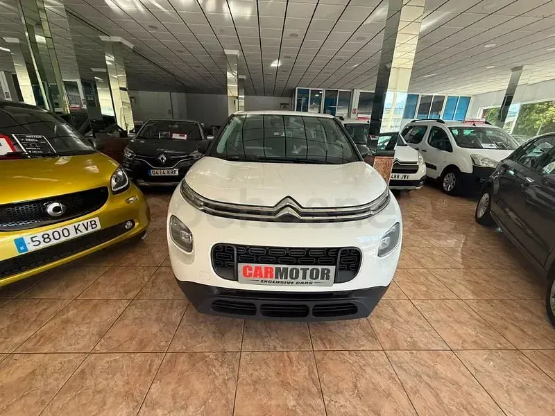 Usado Citroën C3 Aircross Live 82 CV (60 kW) 2018 Rojo SUV