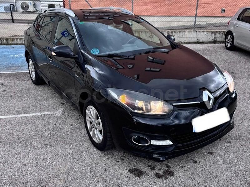 Usado Renault Mégane GrandTour Zen 110 CV (80 kW) 2016 Negro Familiar