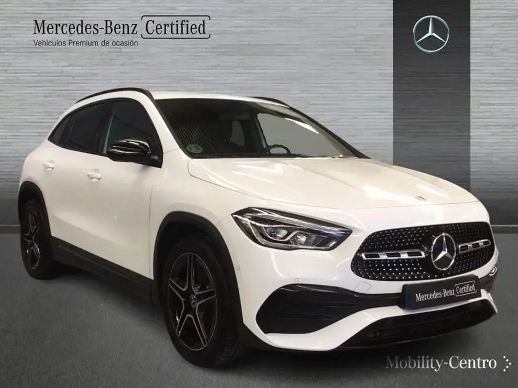 Usado Mercedes GLA200 AMG line 150 CV (110 kW) 2022 Blanco polar  pintura unicolor SUV