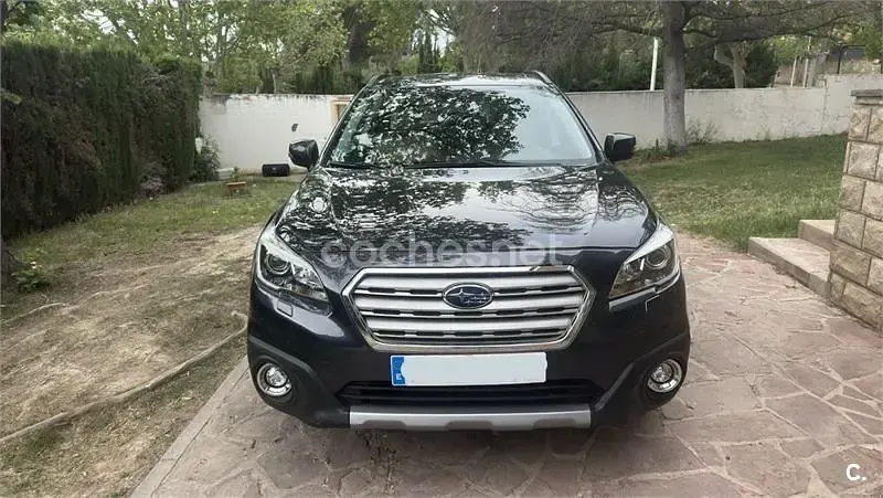 Käytetty Subaru Outback 175 HP (128 kW) 2016 Harmaa Farmari