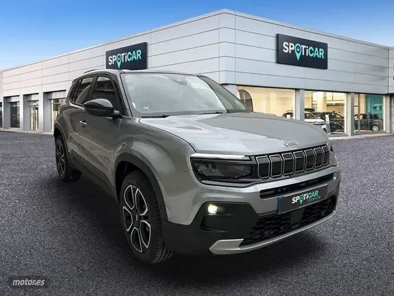 Usado Jeep Avenger EV Summit 114 kW (156 CV) 2023 Gris SUV