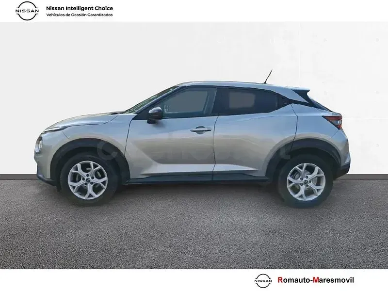 Usado Nissan Juke Acenta 114 CV (83 kW) 2021 Gris / plata SUV
