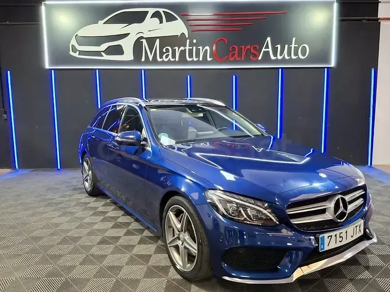 Usado Mercedes C220 AMG 170 CV (125 kW) 2016 Azul Familiar