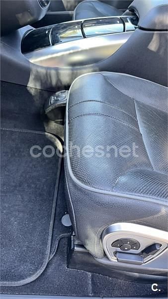 Usado Mercedes R350 265 CV (194 kW) 2012 Gris / plata Monovolumen