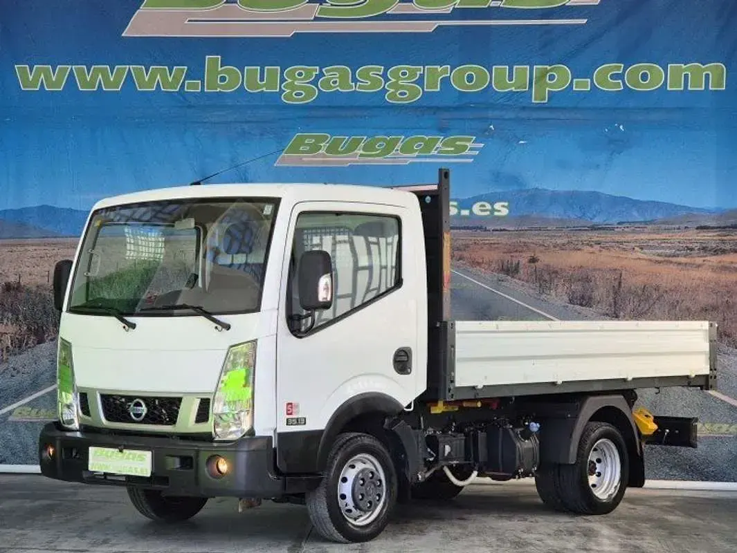 Usado Nissan Cabstar 131 CV (96 kW) 2018 Blanco Pickup/Camioneta
