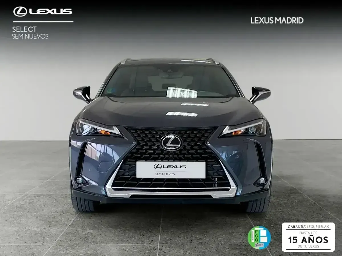 Usado Lexus UX 184 CV (135 kW) 2023 Gris SUV