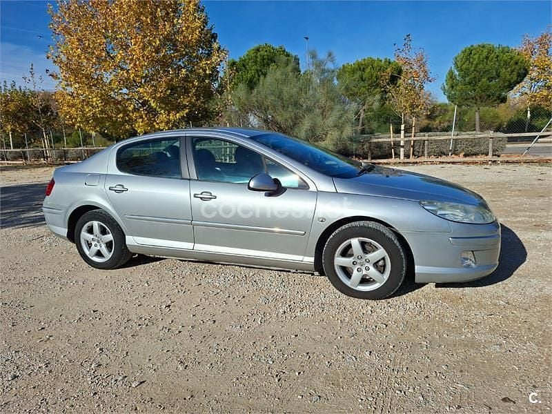 Usado Peugeot 407 Business-Line 110 CV (80 kW) 2011 Gris / plata Berlina