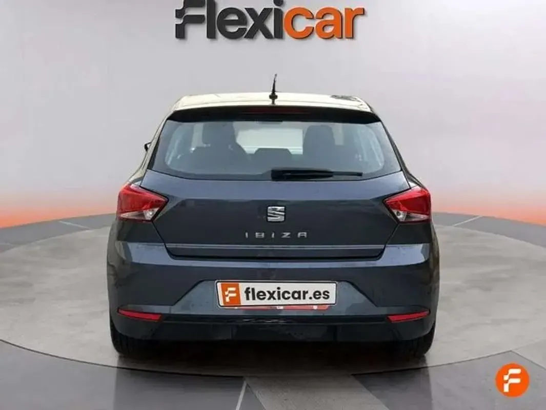 Usado Seat Ibiza Reference 80 HP (58 kW) 2019 Azul Citadino