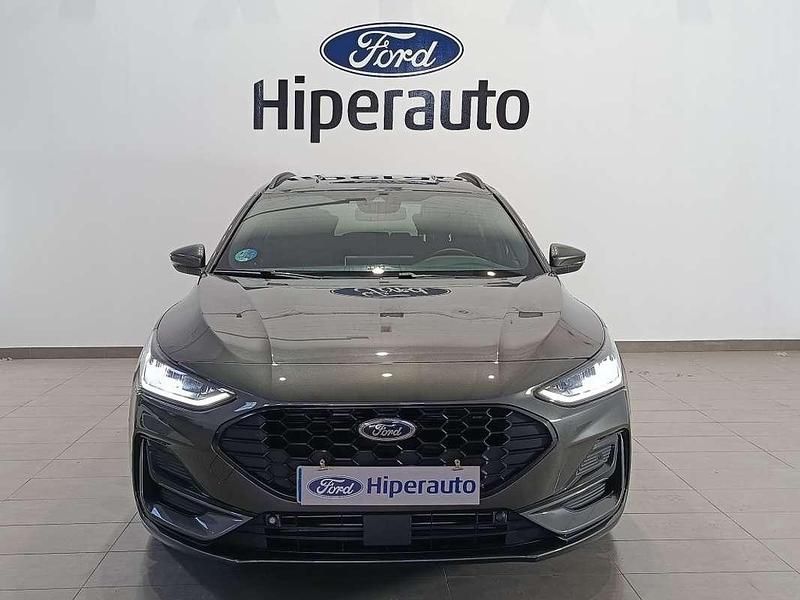 Usado Ford Focus ST-Line 155 CV (114 kW) 2024 Gris Familiar