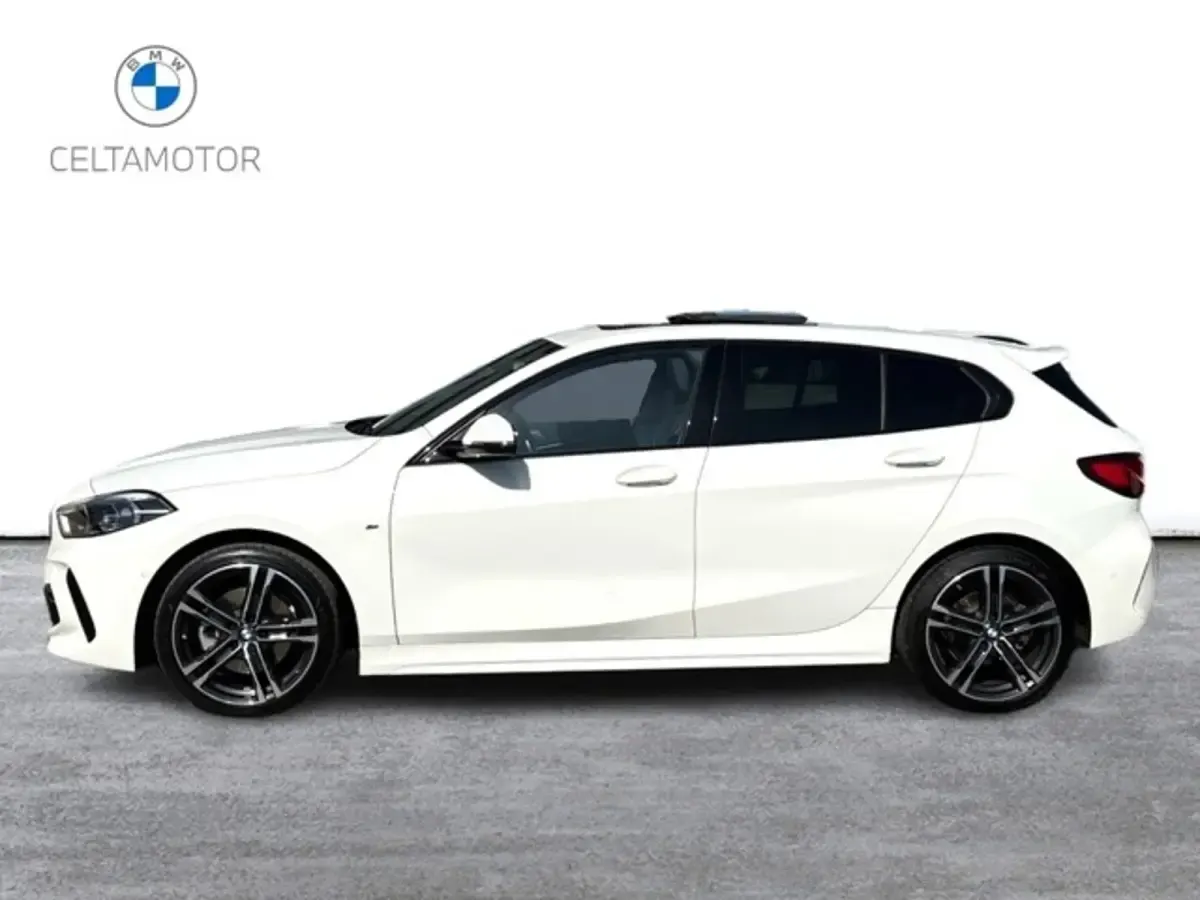Usado BMW 118 Executive 150 CV (110 kW) 2022 Blanco