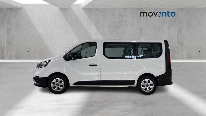 Usado Renault Trafic 110 CV (80 kW) 2025 Blanco Monovolumen