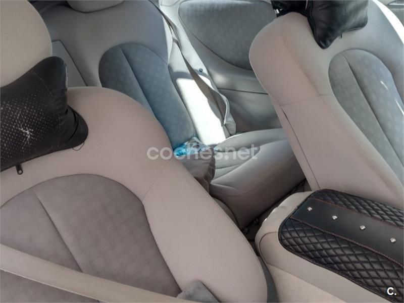 Azul Usado 2004 Mercedes CLK200 Avantgarde Coupe | 4800 € (Buen precio) - Imagen 1/4