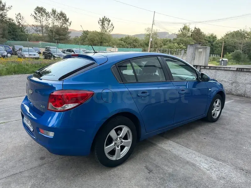 Usado Chevrolet Cruze LS 124 CV (91 kW) 2012 Azul Berlina