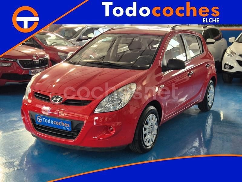 Usado Hyundai i20 Classic 78 CV (57 kW) 2011 Rojo Berlina