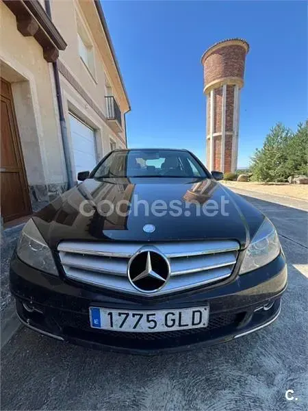 Usado Mercedes C220 Avantgarde 170 CV (125 kW) 2009 Negro Berlina