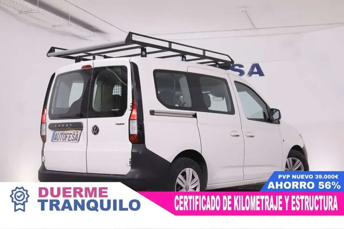 Usado VW Caddy 122 CV (89 kW) 2021 Blanco Monovolumen