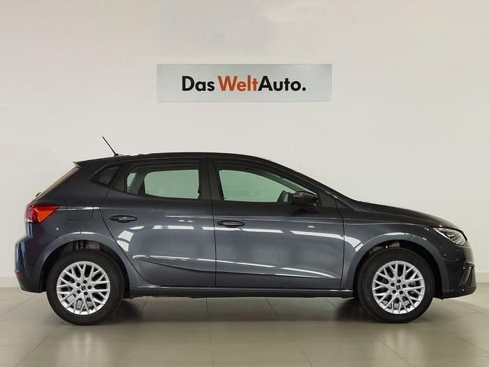 Usado Seat Ibiza XCELLENCE 115 CV (84 kW) 2025 Gris Utilitario