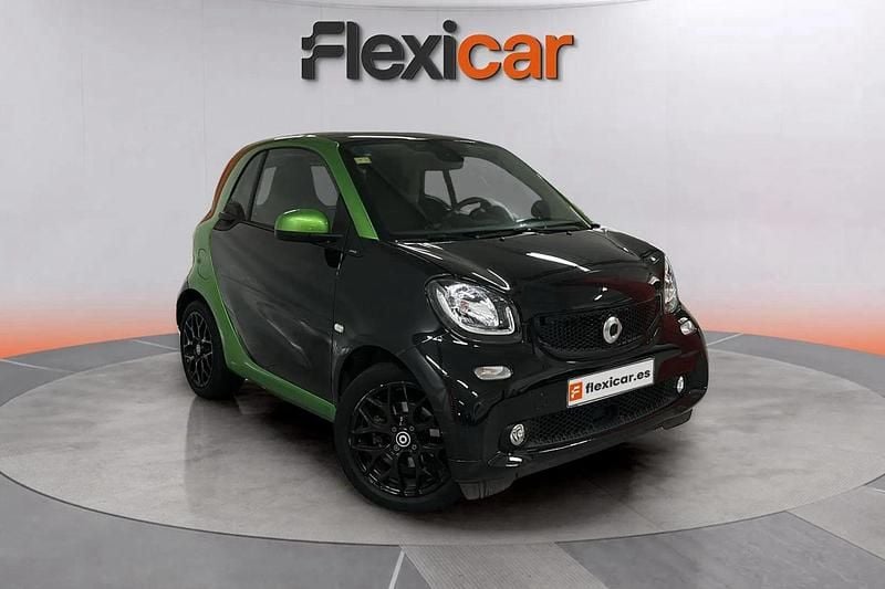 Negro Usado 2017 Smart ForTwo Electric Drive Coupe | 10.090 € (Buen precio) - Imagen 1/4