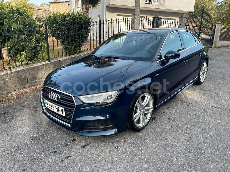 Usado Audi A3 S-Line 150 CV (110 kW) 2019 Azul Berlina