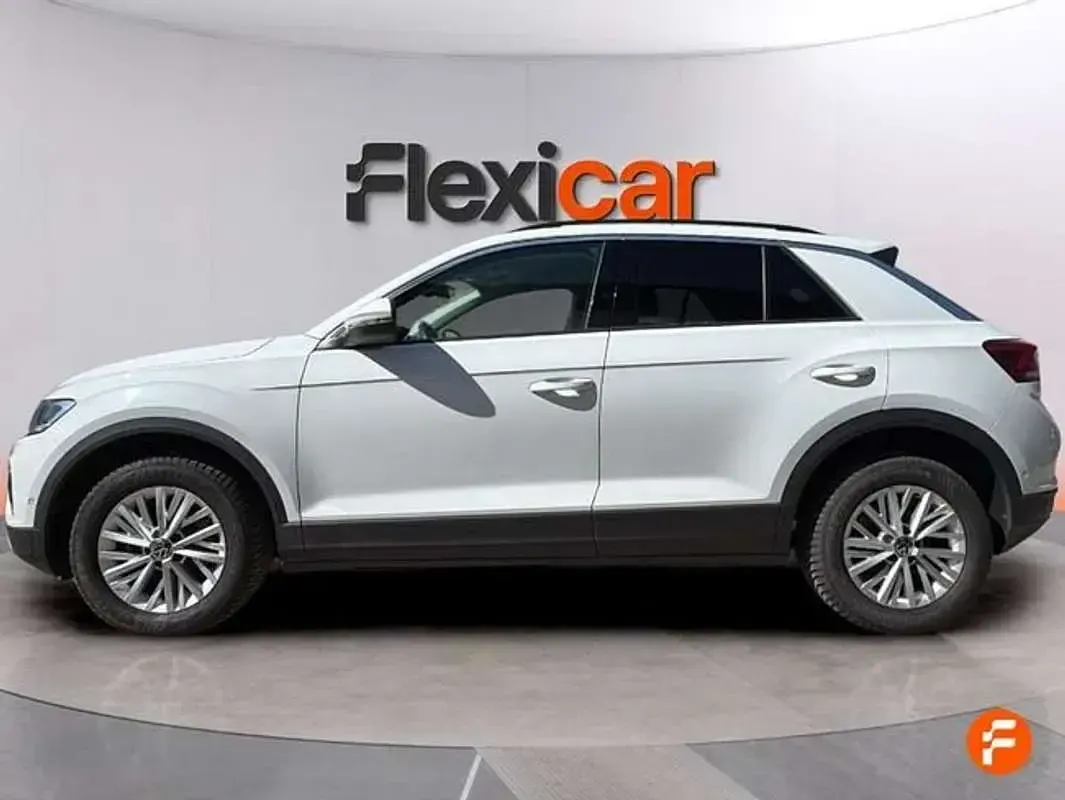 Usado VW T-Roc 116 CV (85 kW) 2025 Blanco SUV