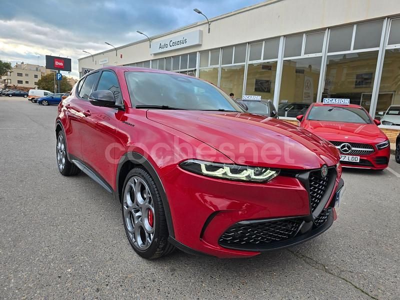 Usado Alfa Romeo Tonale Edizione Speciale 130 CV (95 kW) 2023 Granate SUV