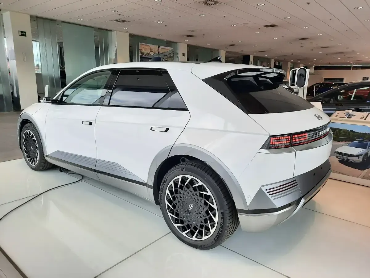Usado Hyundai Ioniq 5 167 kW (228 CV) 2023 Blanco SUV