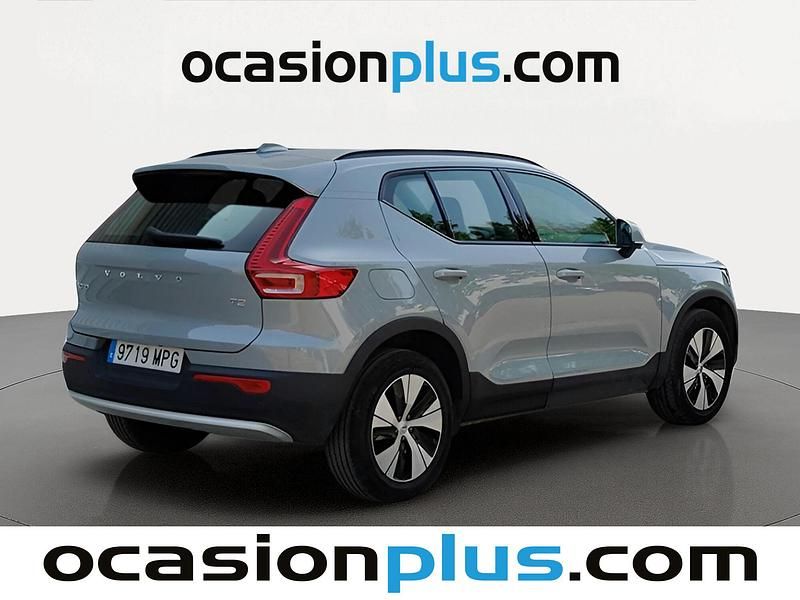 Usado Volvo XC40 129 CV (94 kW) 2024 Gris / plata SUV