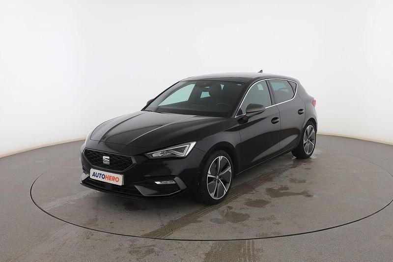 Usado Seat Leon FR 150 CV (110 kW) 2021 Negro Berlina