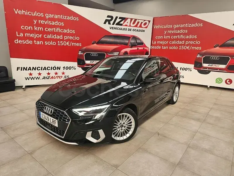 Usado Audi A3 116 CV (85 kW) 2021 Negro Berlina