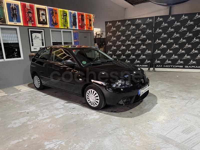 Usado Seat Ibiza Reference 75 HP (55 kW) 2006 Preto Citadino