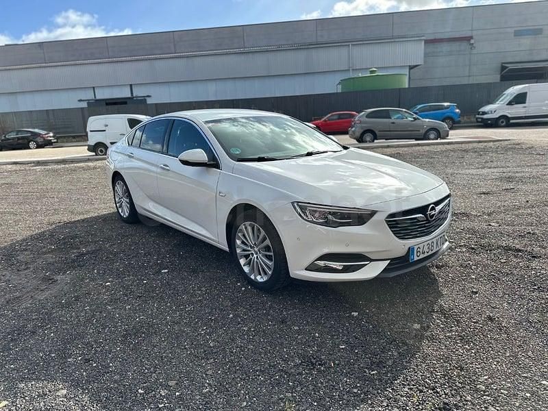 Usado Opel Insignia Innovation 170 CV (125 kW) 2019 Blanco Berlina