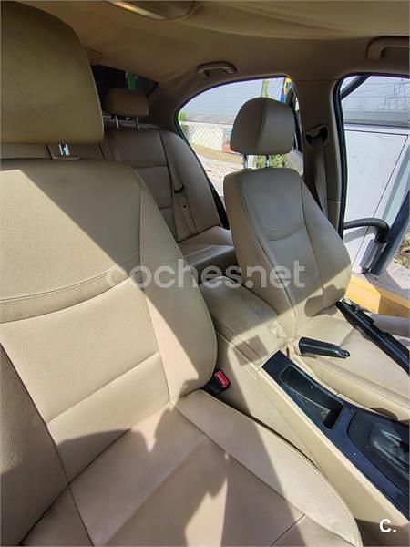 Käytetty BMW 320 177 HP (130 kW) 2009 Musta Sedan