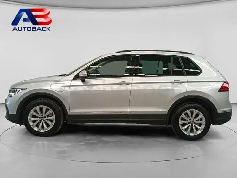 Usado VW Tiguan Life 245 CV (180 kW) 2023 Plata SUV