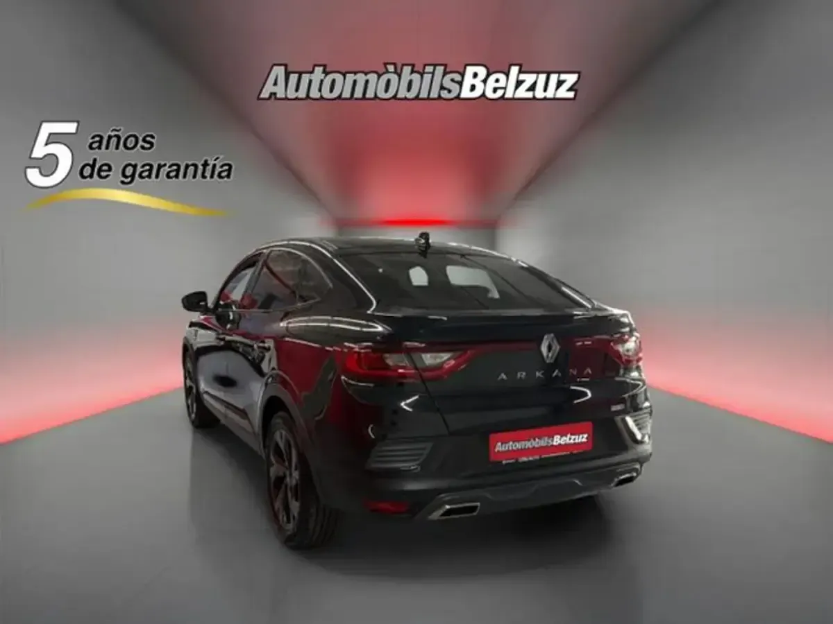 Usado Renault Arkana RS Line 145 CV (106 kW) 2022 Negro SUV