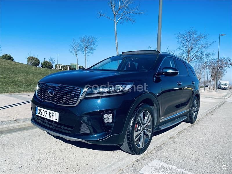 Azul Usado 2017 Kia Sorento GT-Line SUV | 27.200 € - Imagen 1/4
