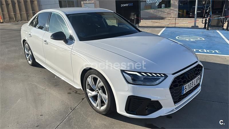 Usado Audi A4 S-Line 163 CV (119 kW) 2021 Blanco Berlina