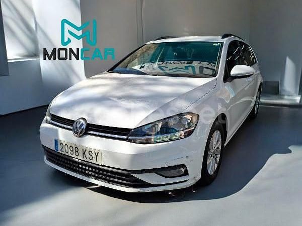 Blanco Usado 2019 VW Golf VII Advance Familiar | 11.990 € (Buen precio) - Imagen 1/4