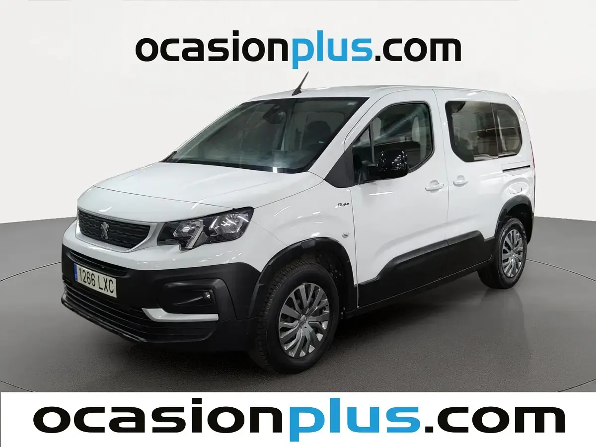 Usado Peugeot Rifter Style 100 CV (73 kW) 2022 Monovolumen