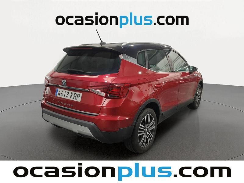 Usado Seat Arona Ecomotive 115 CV (84 kW) 2018 Rojo SUV
