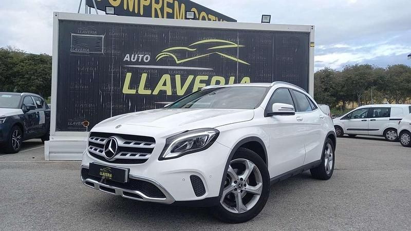 Blanco Usado 2018 Mercedes GLA180 SUV | 21.950 € (Precio justo) - Imagen 1/4