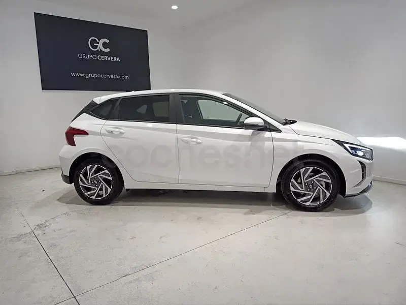 Nuevo Hyundai i20 100 CV (73 kW) 2025 Blanco Utilitario