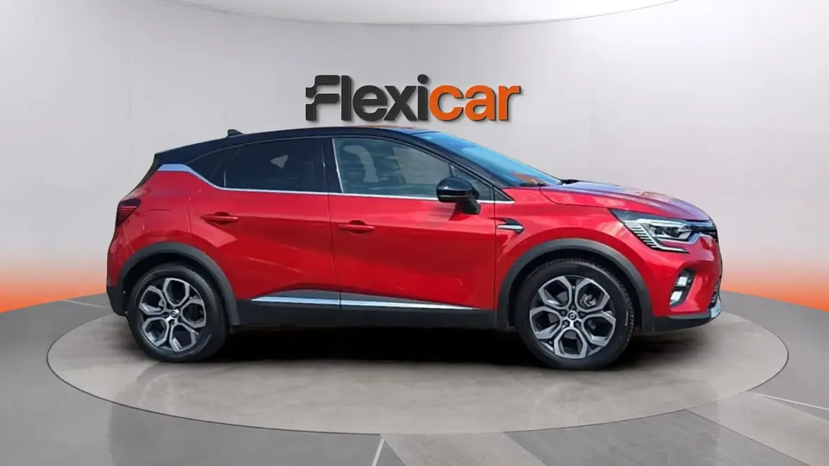 Usado Renault Captur Intens 145 CV (106 kW) 2022 Rojo SUV
