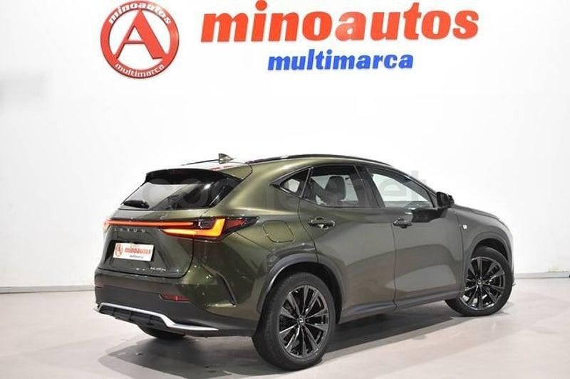 Usado Lexus NX450h+ Sport Line 309 CV (227 kW) 2022 Verde SUV