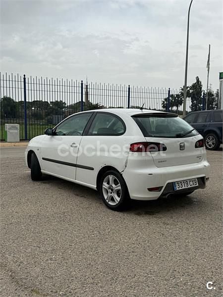 Brugt Seat Ibiza 100 HK (73 kW) 2004 Hvid Hatchback