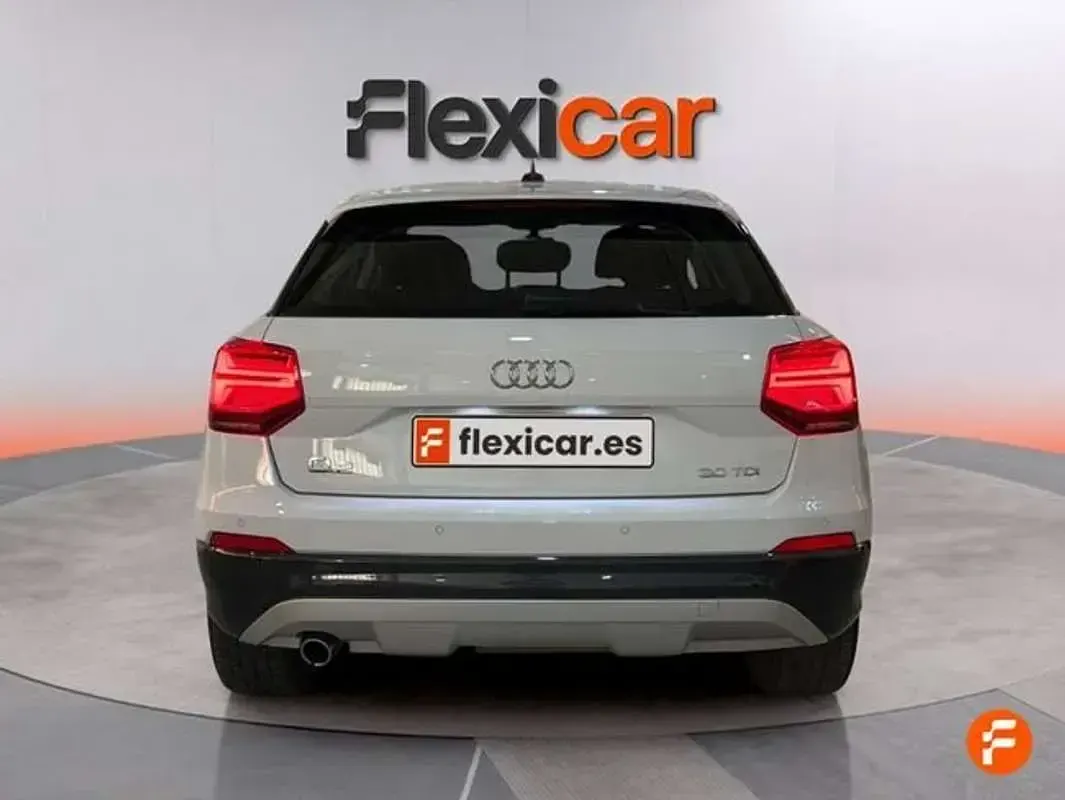 Usado Audi Q2 Design 116 CV (85 kW) 2019 Blanco SUV