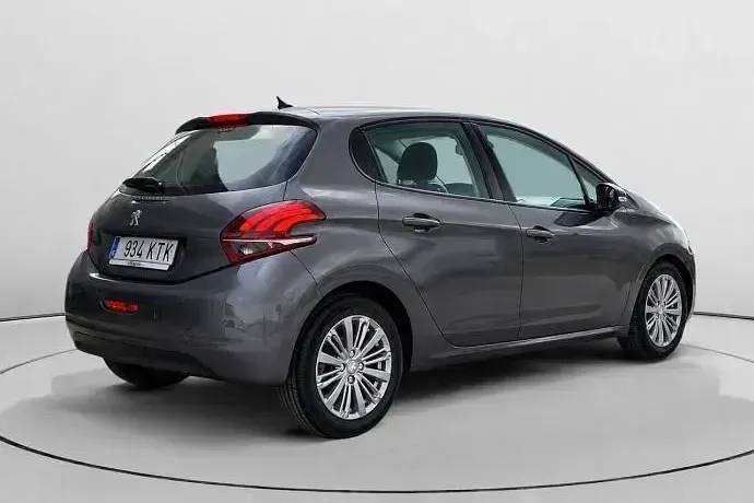 Usado Peugeot 208 Active 102 CV (75 kW) 2019 Utilitario